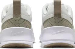 Air Max Nuaxis sneakers