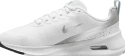 Air Max Nuaxis sneakers