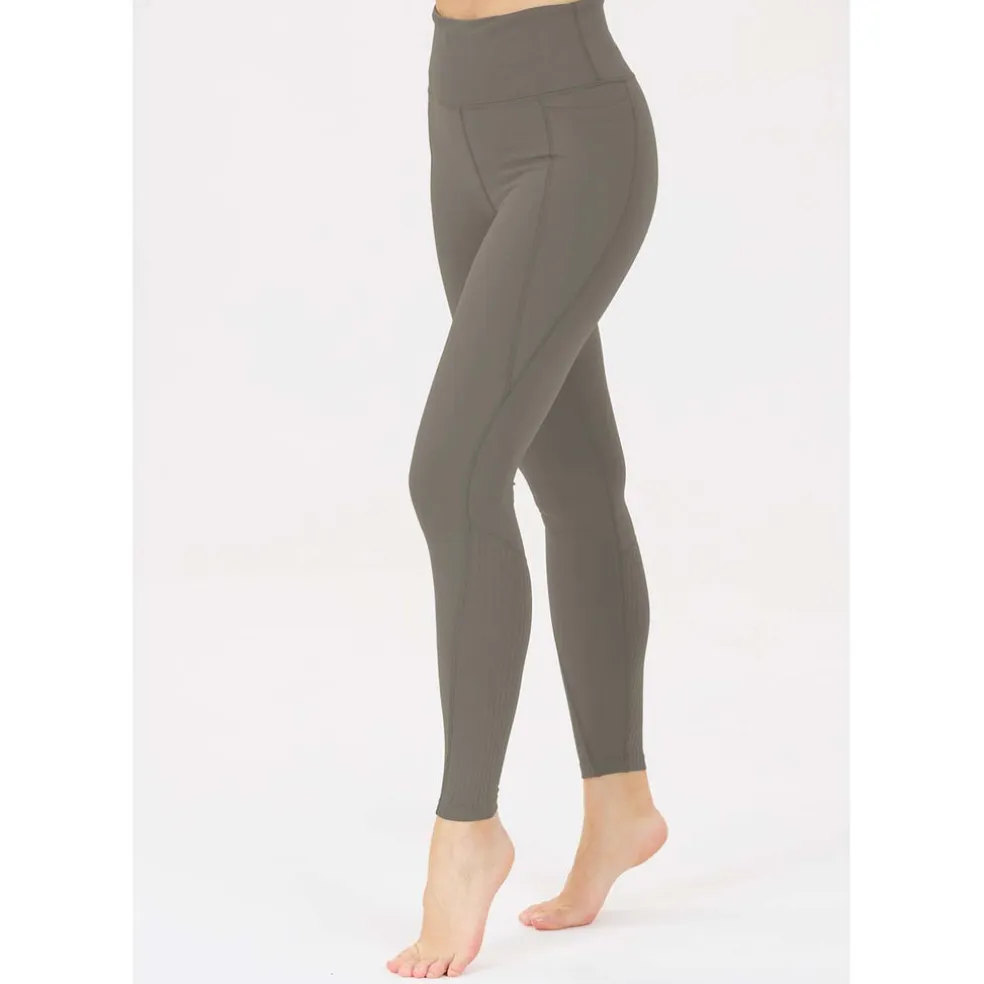 aliya w tights