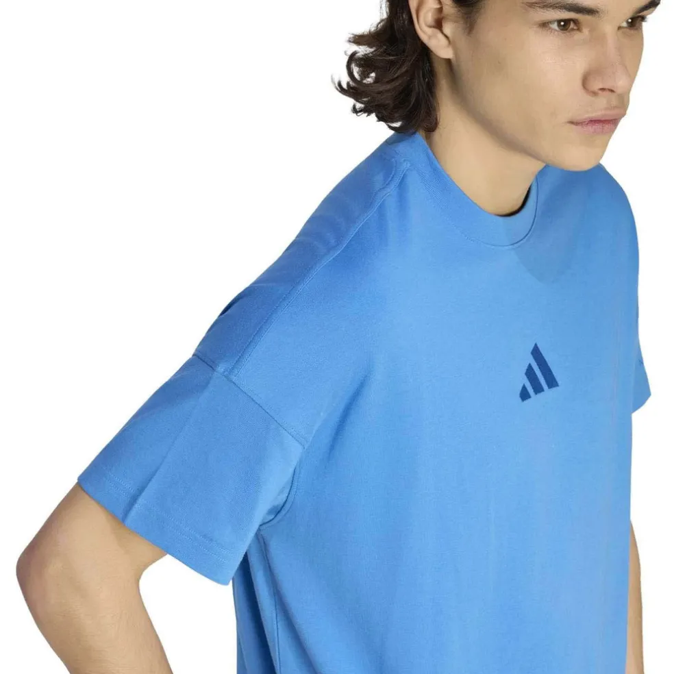 All season T-shirt