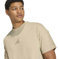 All season T-shirt
