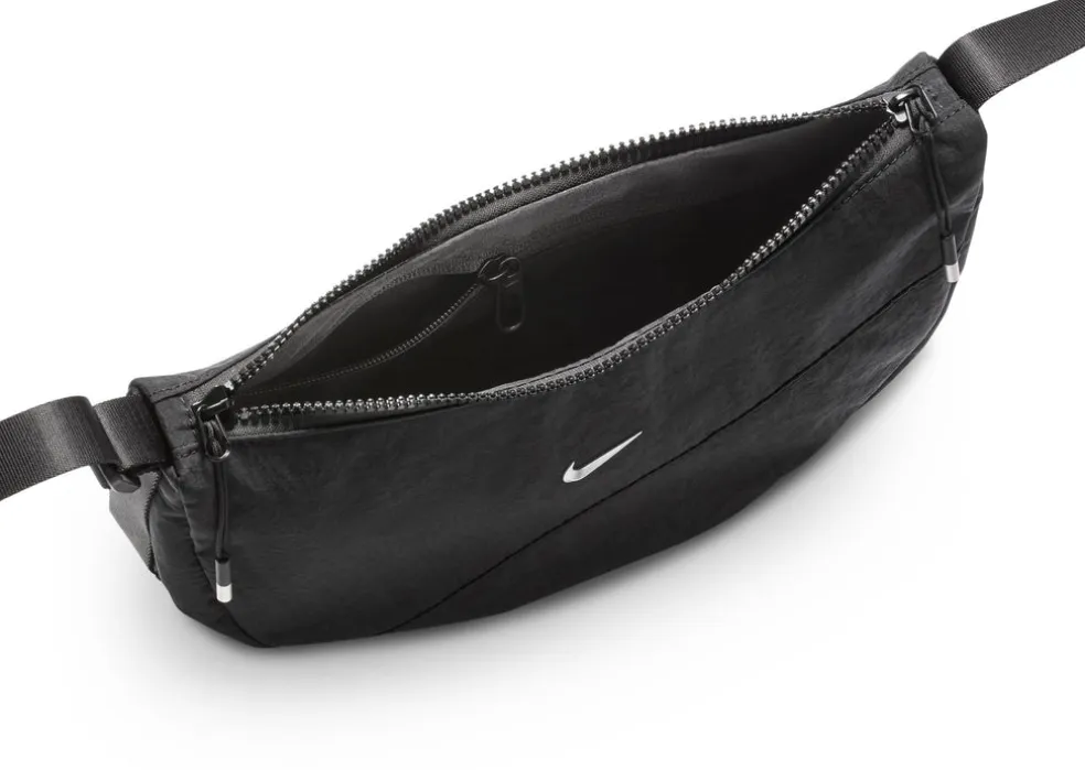 Aura Crescent Crossbody tas
