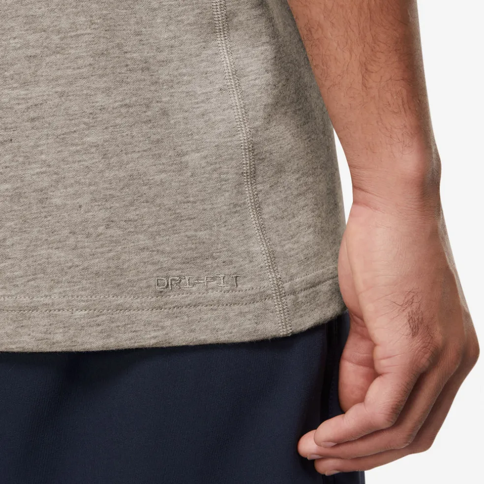 Dri-FIT Primary t-shirt