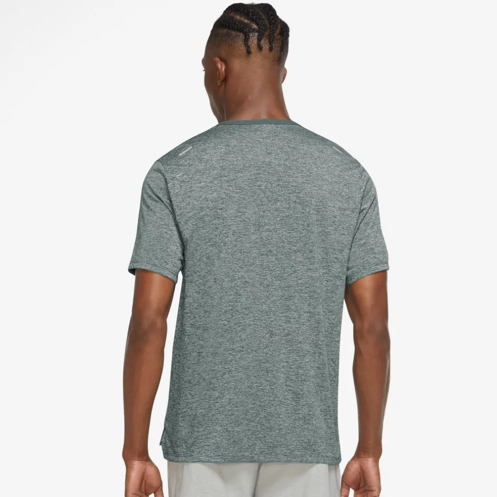 Dri-FIT Rise 365 t-shirt