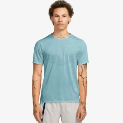 Dri-FIT Rise 365 t-shirt