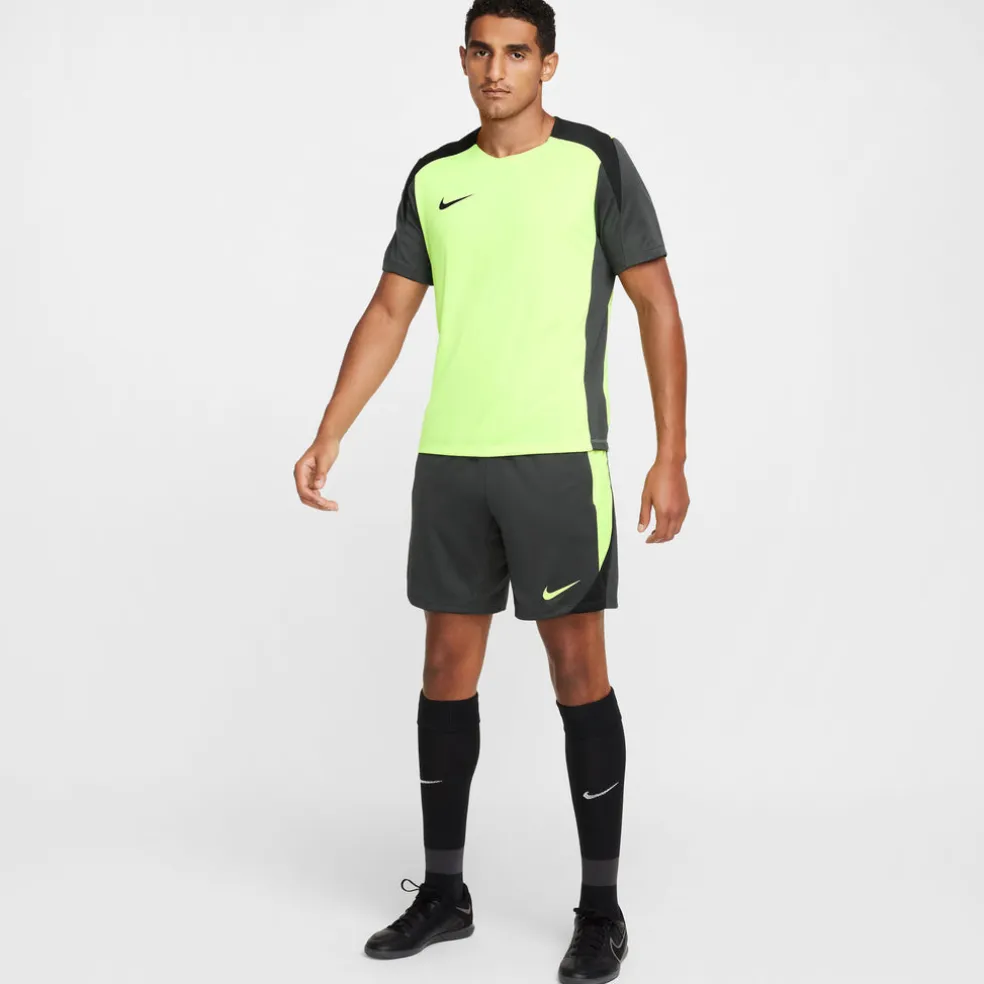 Dri-FIT Strike shirt