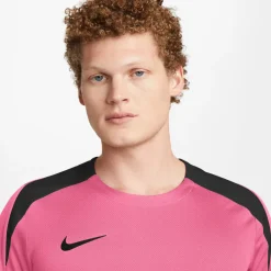 Dri-FIT Strike shirt