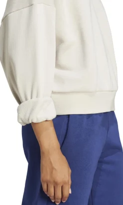 Essentials Small Logo Feelcozy Sweatshirt