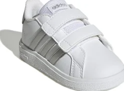 Grand Court Lifestyle sneakers