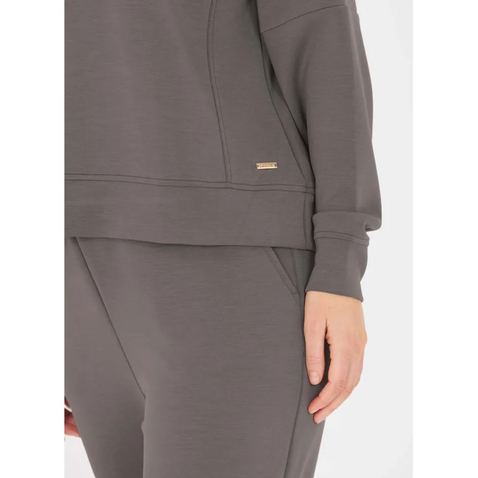jacey sweater