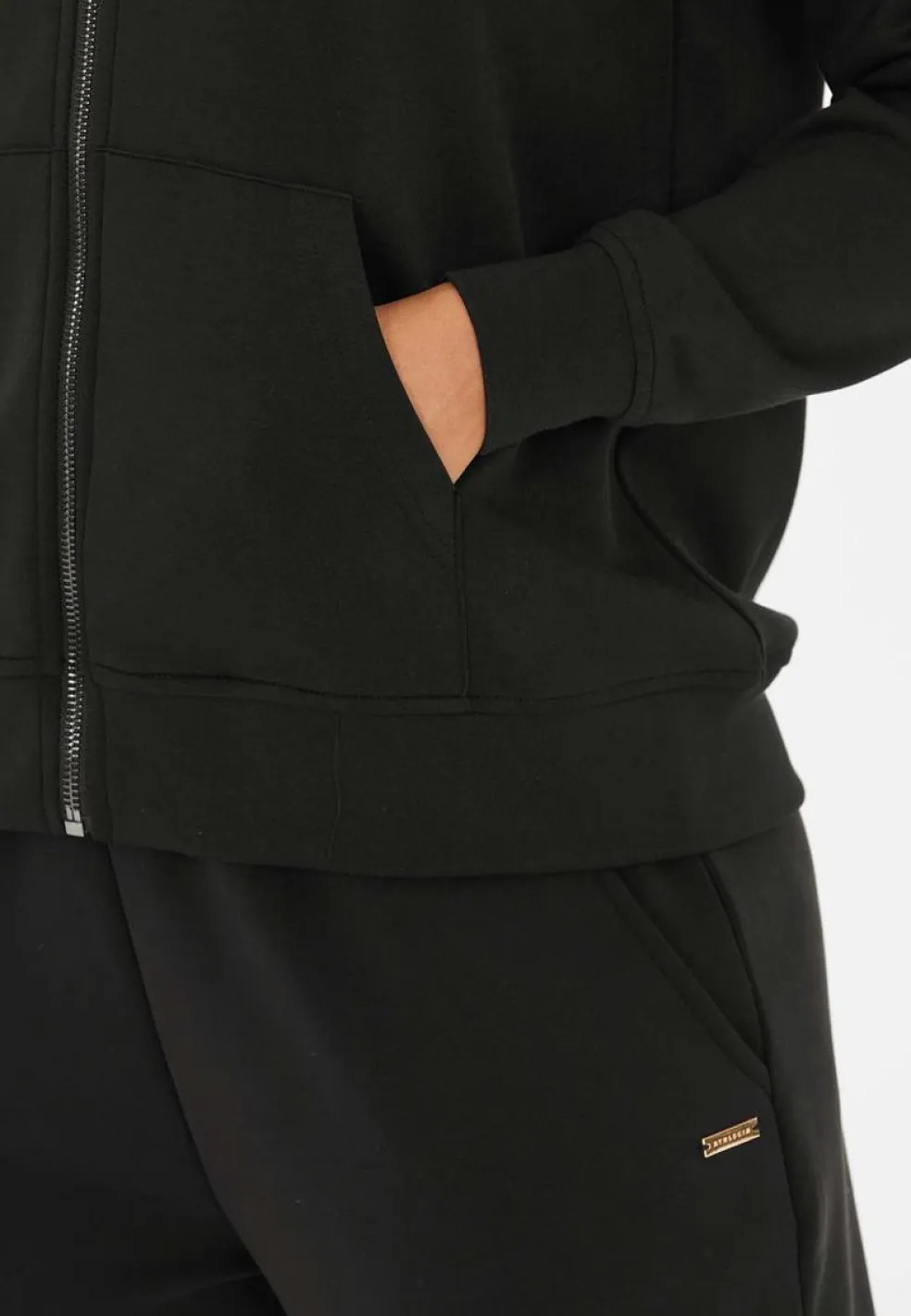 Jacey W Full Zip