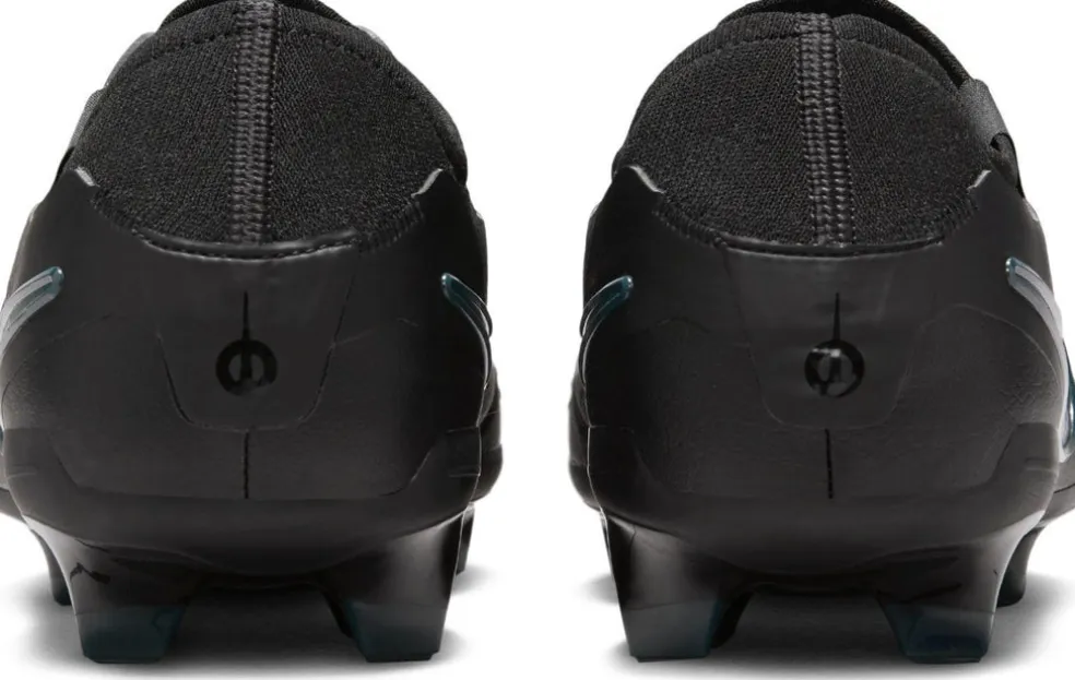 LEGEND 10 PRO FG Nockenfußballschuh