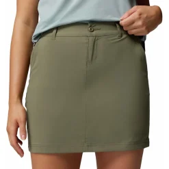 leslie falls skort
