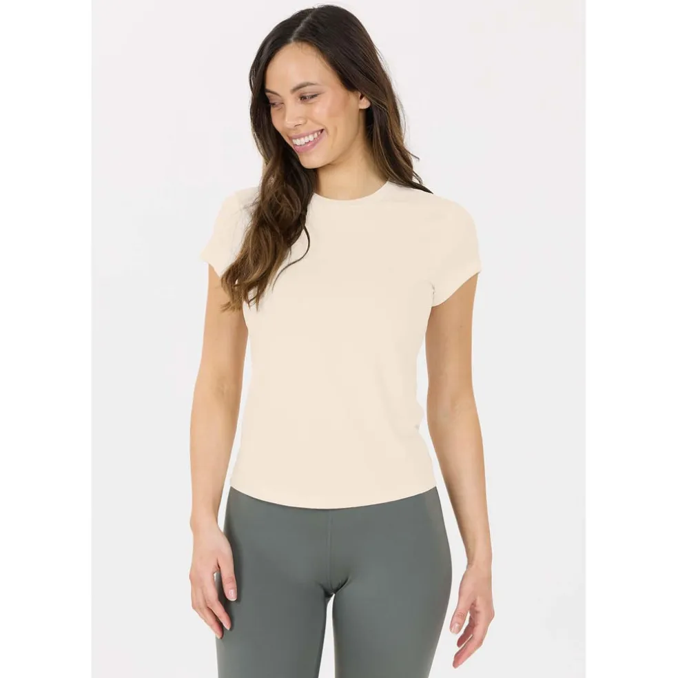 Mia T-shirt