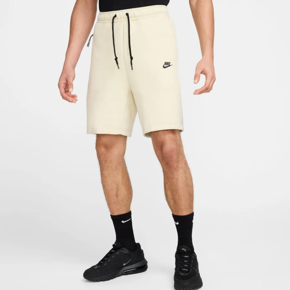 M Nk Tch Flc Short Shorts