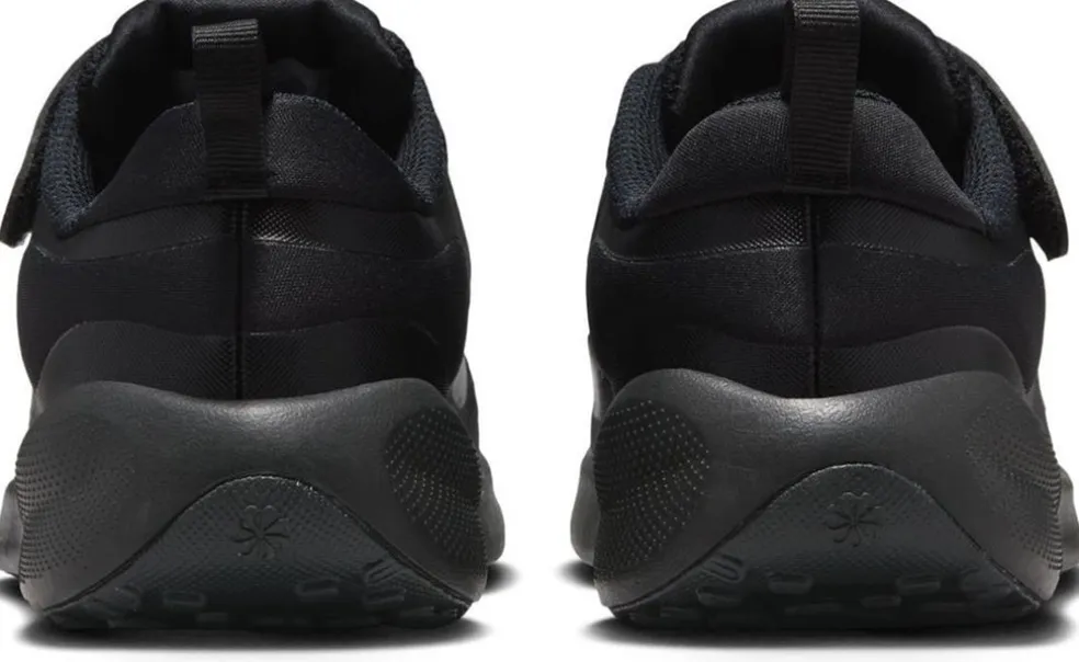 NIKE REVOLUTION 7 (PSV)