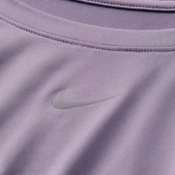 One Classic shortsleeve shirt