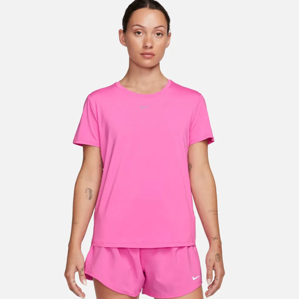 One Classic shortsleeve shirt