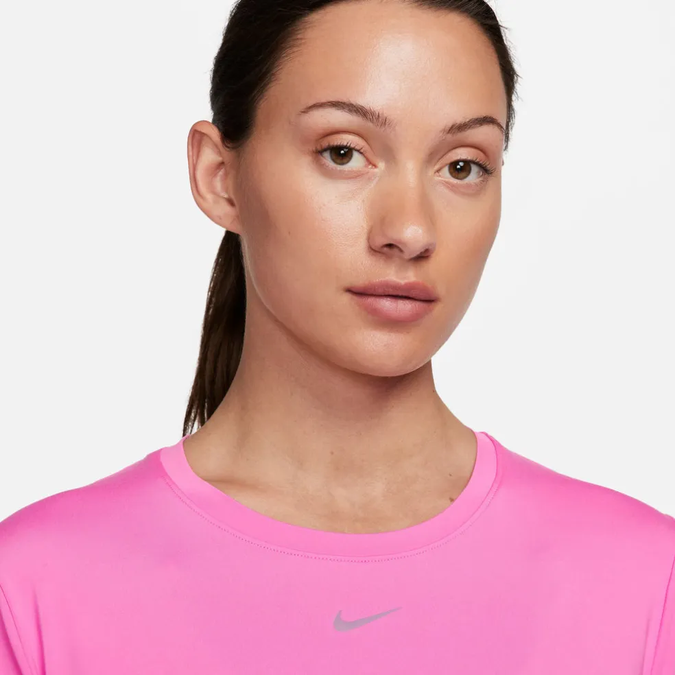 One Classic shortsleeve shirt