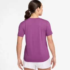 One Classic shortsleeve shirt
