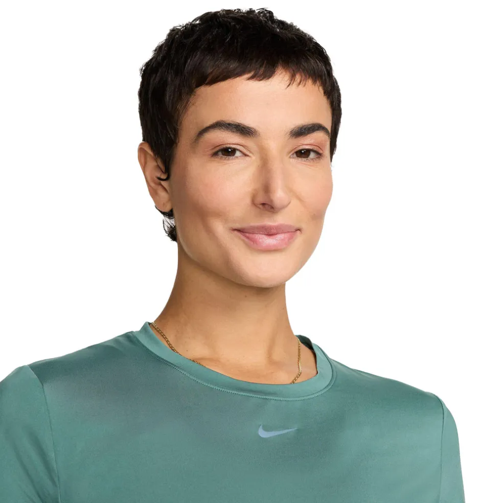One Classic shortsleeve shirt