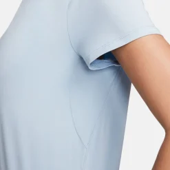 One Classic shortsleeve shirt