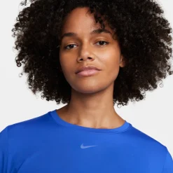 One Classic shortsleeve shirt