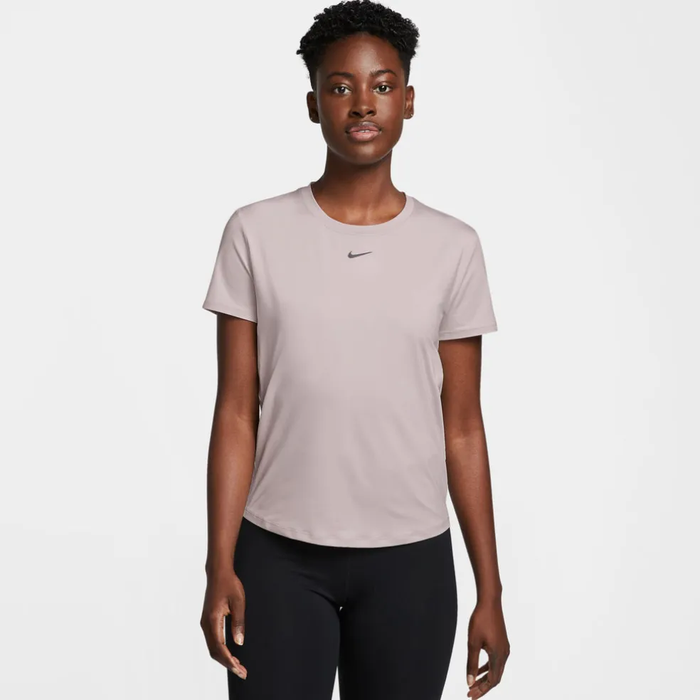 One Classic shortsleeve shirt