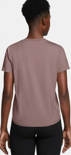 One Classic shortsleeve shirt
