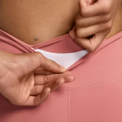 One Dri-FIT High-Waist legging