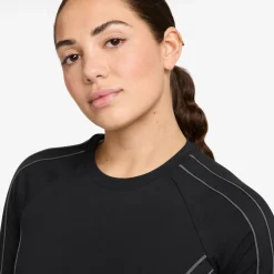 One Fitted t-shirt