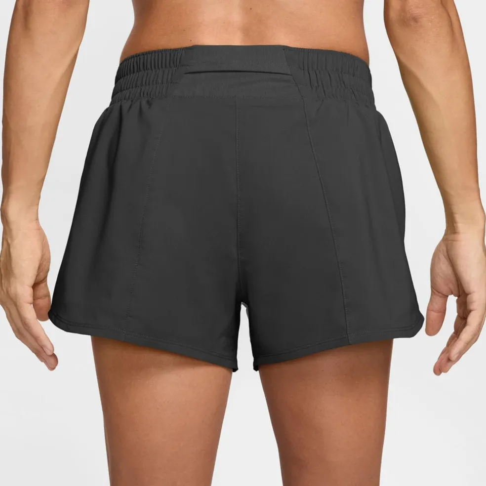 One Swoosh Dri-FIT Mid short