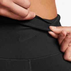 one women's dri-fit high-waist