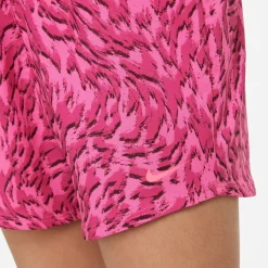 One Woven short