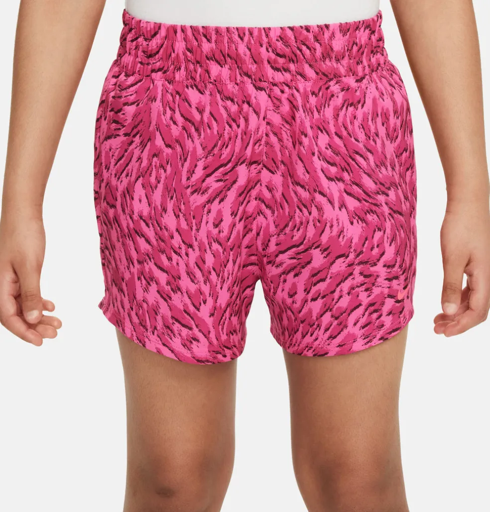One Woven short