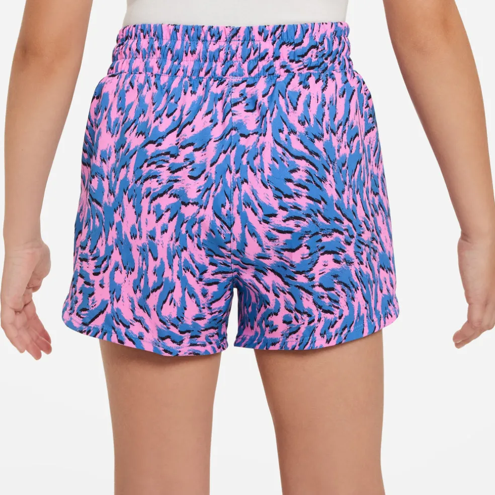 One Woven short