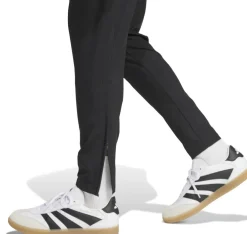 Real Madrid Tiro 25 Competition Vis Tech Reisbroek
