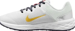 Revolution 6 Road kids hardloopschoenen
