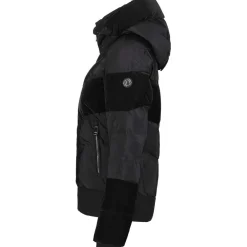Sarvisoaivi ski-jas