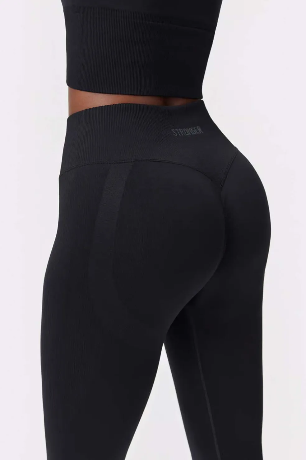 Seamless Contour Scrunch Leggings