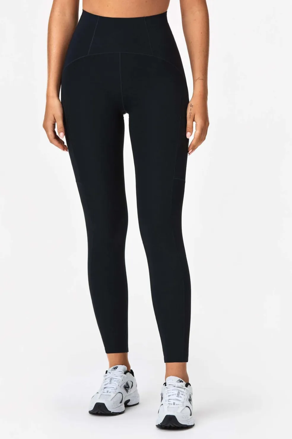 Sleek Shaping Pocket Leggings