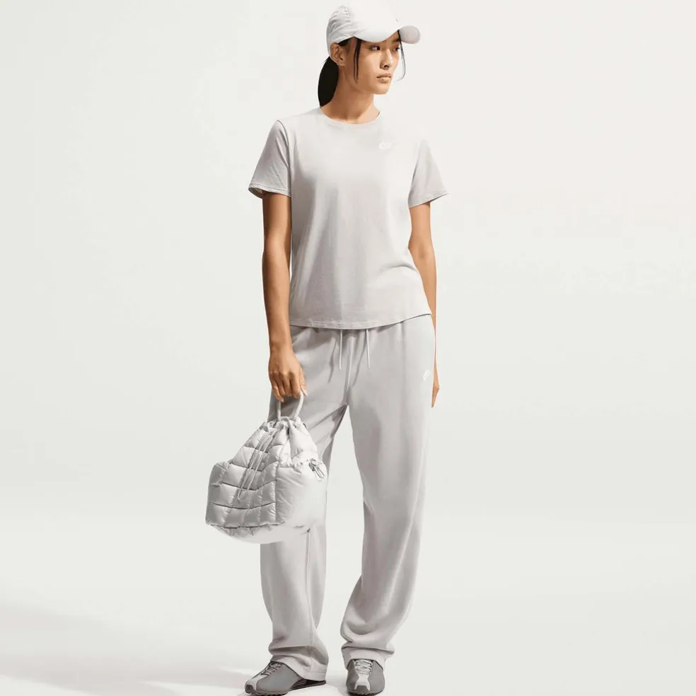 Sportswear Club Essentials T-shirt