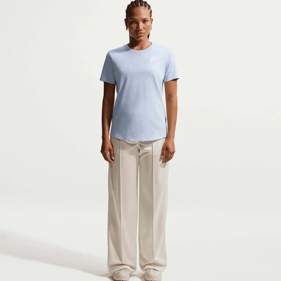 Sportswear Club Essentials T-shirt