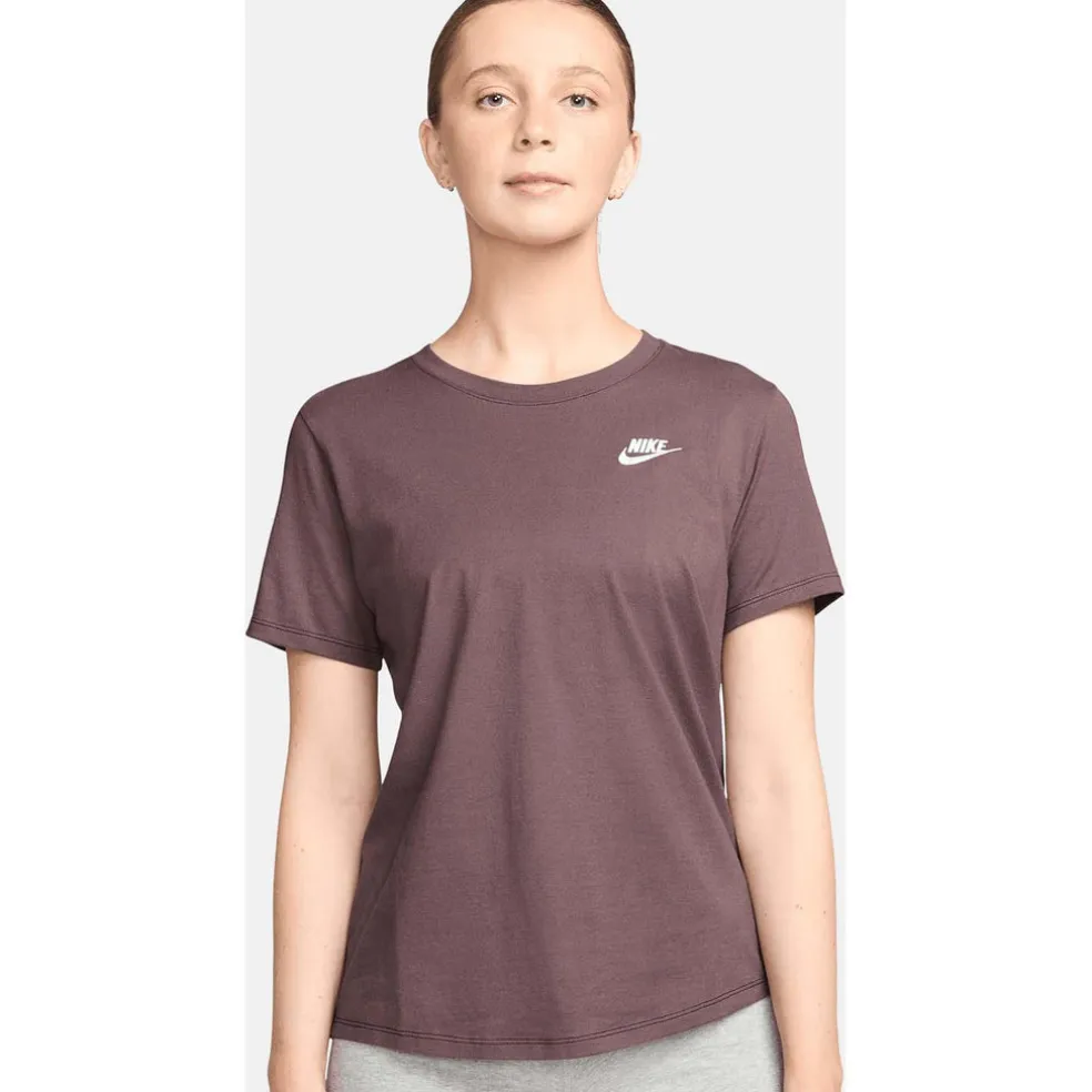 Sportswear Club Essentials T-shirt