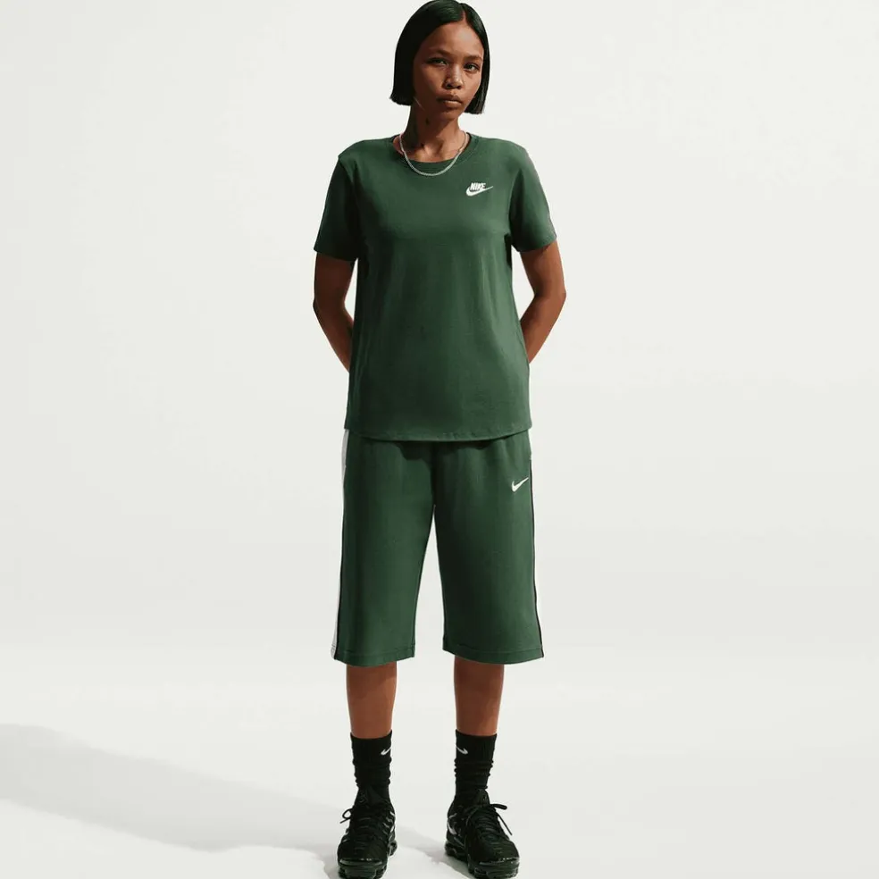 Sportswear Club Essentials T-shirt