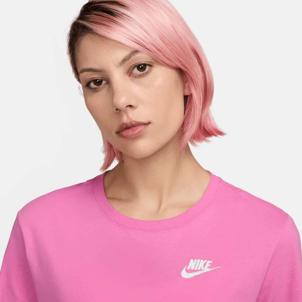 Sportswear Club Essentials T-shirt