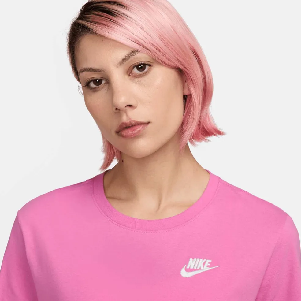 Sportswear Club Essentials T-shirt