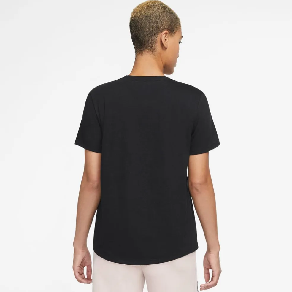 Sportswear Club Essentials T-shirt