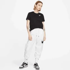 Sportswear Club Essentials T-shirt