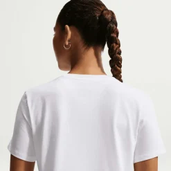 Sportswear Club Essentials T-shirt